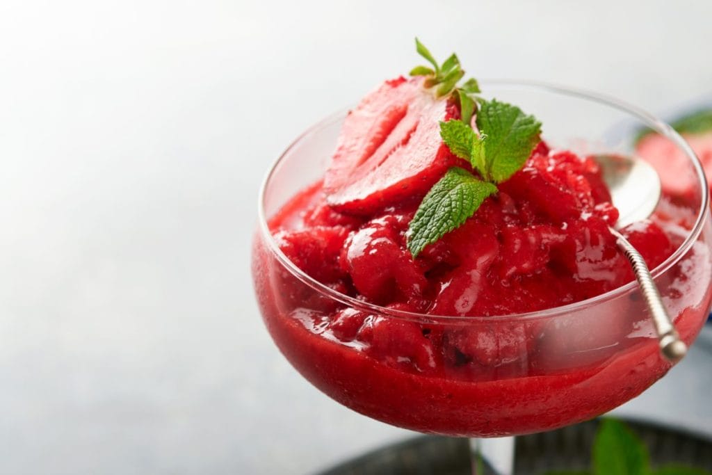 Jak zrobić sorbet truskawkowy
