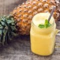 Pomysły na smoothie z ananasem