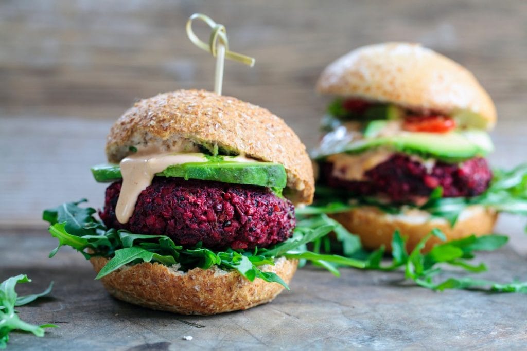 2. Burger z buraków