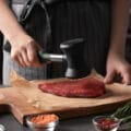 Zero waste w kuchni - jak wykorzystać każdą część mięsa?