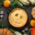 Przekąski na halloween z ciasta francuskiego