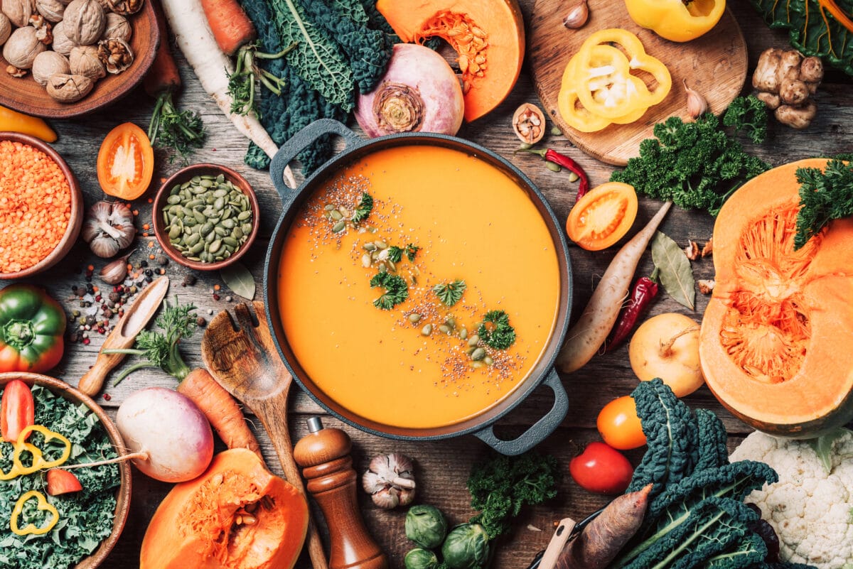 Superfoods na jesień - jakie produkty warto włączyć do diety, by wzmocnić odporność?