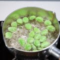 Jak ugotować mrożony bób? Poradnik krok po kroku