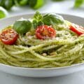 Pyszny i prosty makaron z pesto ze słoika - najpyszniejsze propozycje